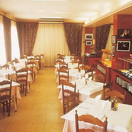 & Diving Les Illes Hotel 3*