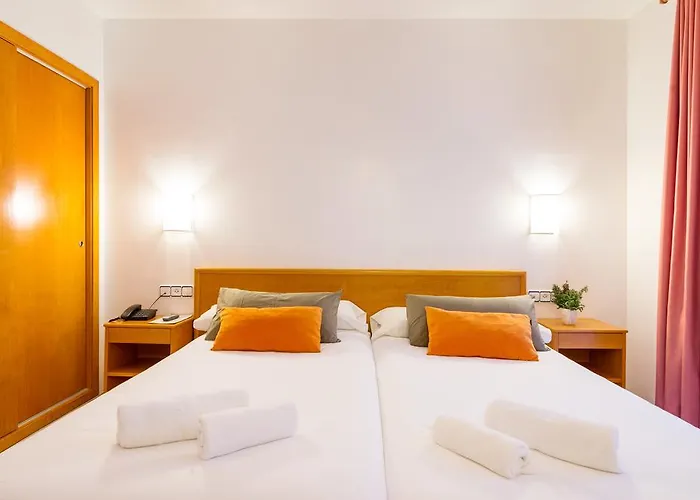 & Diving Les Illes 3*