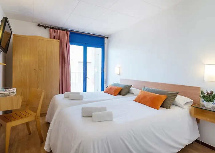 Hotel & Diving Les Illes