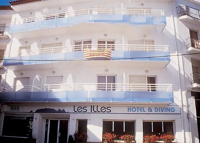 & Diving Les Illes 3*