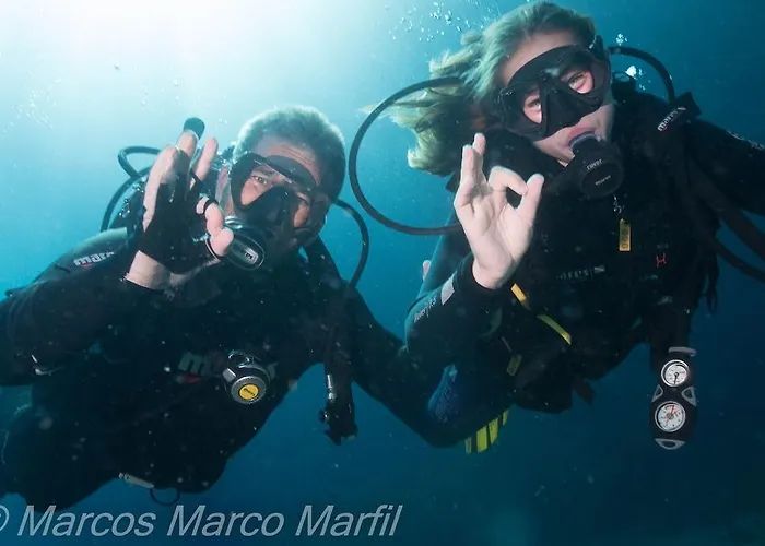 Отель & Diving Les Illes 3*