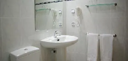 利阿里潜水酒店 酒店 埃斯塔蒂特